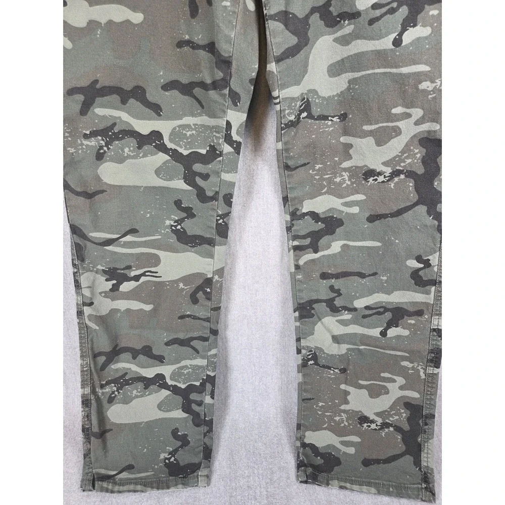 Signature By Levi S67 Pants Mens 32x30 Green Camo Athletic Utility Taper Stretch